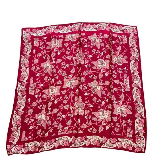 Diane Von Fusrtenberg 100% Silk Pink and White Floral Square Scarf - Picture 1 of 11